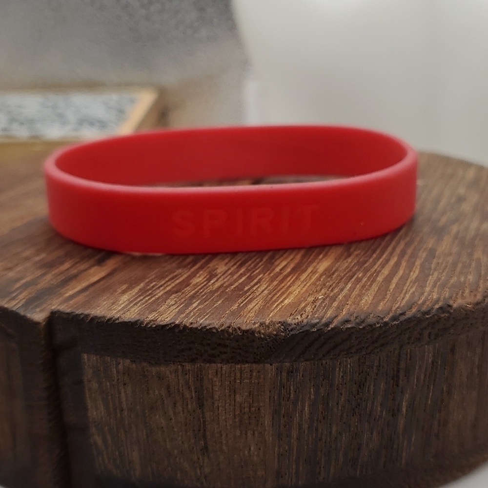 B2318 Silicone spirit bracelet bright red